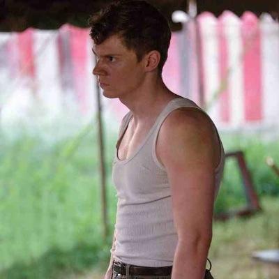 People tell you to be yourself,I get paid to be someone else. {FL/RP}