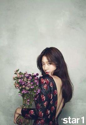 Role Player of Park Shin Hye from S.A.L.T ent // 90's // follow the real one (@ssinz) // ☆BlueMonster★