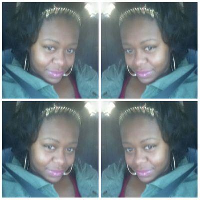 ❤Living life One day at a time
 ❤Tweet my thoughts; not my life