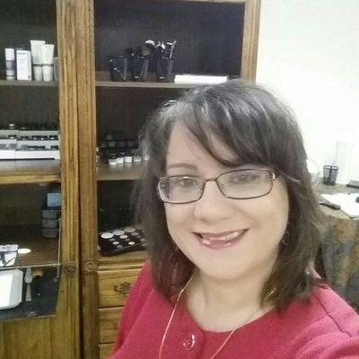 facesbytammie's profile picture. I own a chain of online shopping franchises.  While building my franchises I enjoy helping others start and build their own online shopping franchises.