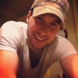 Three loves in my life bush light pizza and country girls! All about that bass