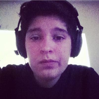 ItzDrixzzy's profile picture. Xbox Live gamer GT:Itz Drixzzy!!
HMU:(951)4006737