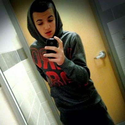 Snapchat: Tyler_vancise1   Instagram:Tylerrr82