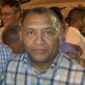 Esposo, Padre y Abuelo, Luchador Social, Político, Demócrata y Zuliano. La Organización es la clave en toda lucha.