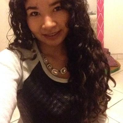 Vegan, animal lover and a bookworm :) 
#globalwarming #weareallgoingtodie