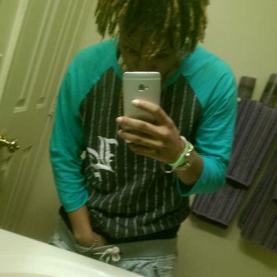 21 #Confident #conceited #LEO #Lesbian #FINEASSGIRLS ® Thuggin' ! Instagram @Trina__G21    Kik @EFFyo_Thoughts   ooVoo @kingg_21 snapchat @Her_kingg21