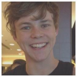 pls follow @tngledweb and tweet her a picture of luke for a fb :-)