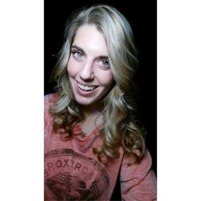 Jess_Hallaaa's profile picture. red-light dancin, car parties, and sometimes professional at running away on COD! ;)  just living life on the edge! Mormon♥ insta: Jess_hallaaa