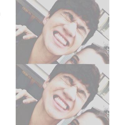 follow @thehealyhemmo