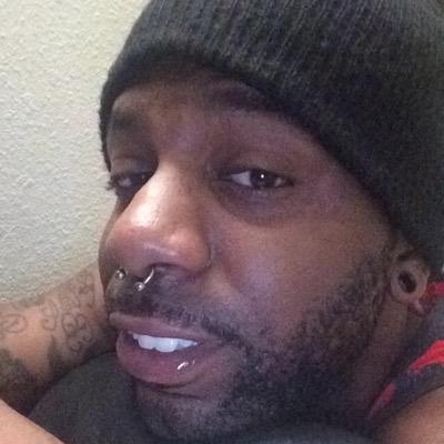 IG: veez_holdthecheese / Average dude, Average city, Exceptional Dreams R.I.P my cuzz Flocc & Meko aka D-Nice