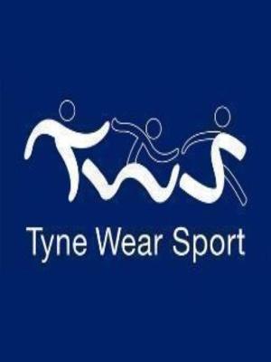 AnalyEmmalyn's profile picture. Confirmed languages geek, studying Teaching English as a Foreign Language. Lv music, food & drink & nature. Closet ornithologit.