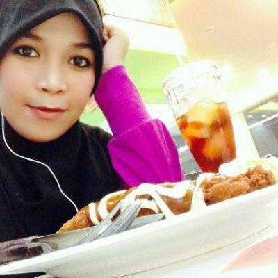 tulisan adalah sebuah jejak bahwa kita pernah hidup dan menghidupkan.. dan ini adalah jejak saya, kisah dalam dunia mayaku