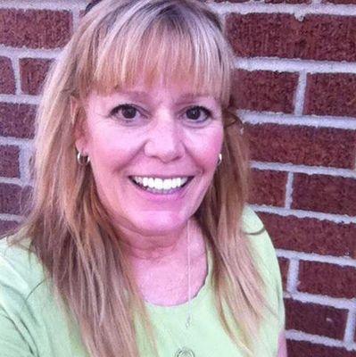 MicheleBruce15's profile picture. 