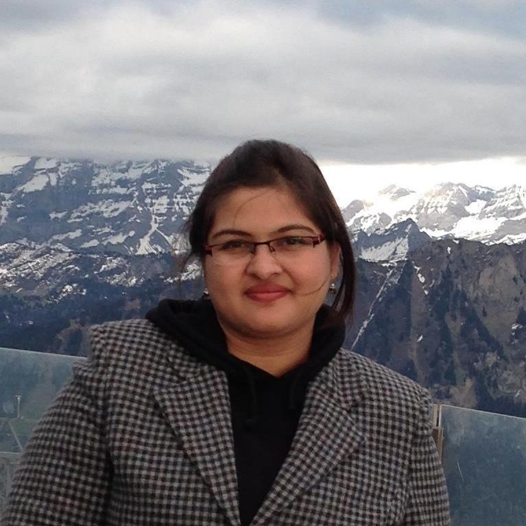 A young Indian Girl exploring the growing tides of Digital Marketing