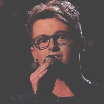 if i follow you please return by following @lenehanslife