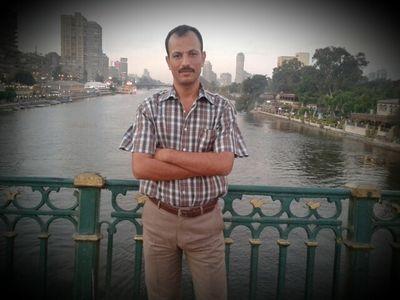 يوماً ما سأقلب الذكريات وأعشق التأمل بها ، فإن بروحي كل ذكرى لا تموت