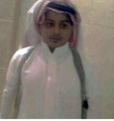 ‏‏‏مطنوخ واكتب شعر رزه ومجنون ..اقيس حرفي على مقياس تفكيري ...من ساقلي يمناه بالطيب والعون ... اسوقله طيبي ودمي وعوني ...0533375771