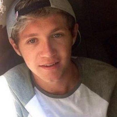 follow @sweetnarrys she gave you a free follow