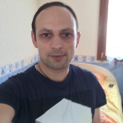 Gameur \/\/ Cinéphile \/\/ streamer et a l occaz dj de musique electronique