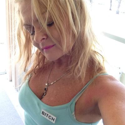 lizziesierraXF's profile picture. Mum,  Private Investigator, , Nurse, CEO Home Services, Entertainment Co-Ordinator, Roadie.