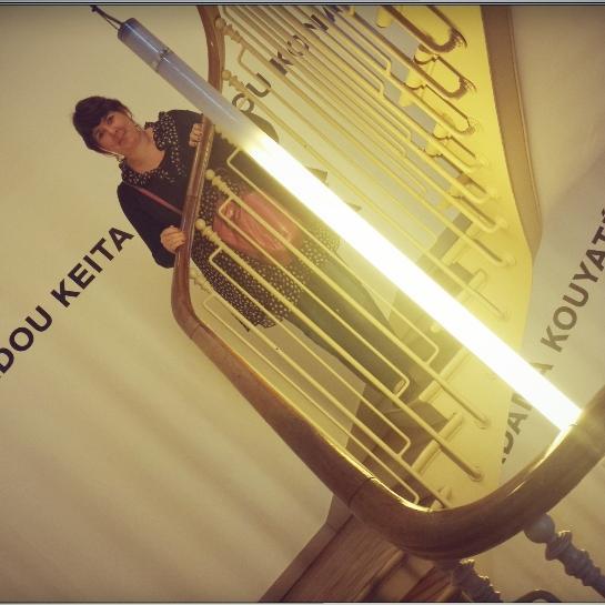 Je m'évade sur @namasaya75 pour voyager à Paris & sur @likeanomadworld pour aller un peu + loin. Work @estimation_media