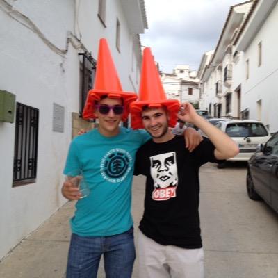 FELIZ:)