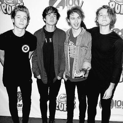 ash_cal_luk_mic's profile picture. Idk a lot of things, but I do know that 5sos are punk rock ✌️