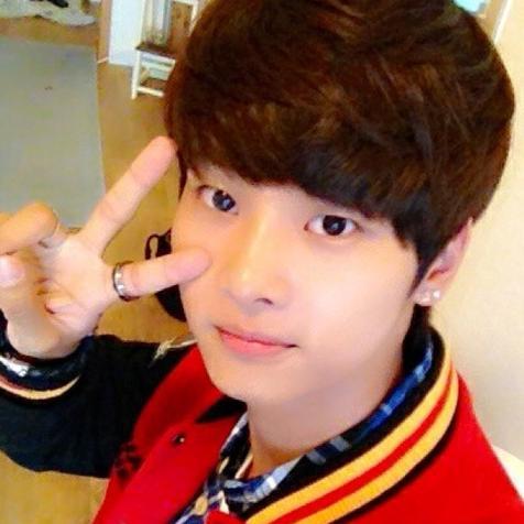 틴탑 천지 리기 
빅스 엔 홍빈 
인피니트 엘 호아