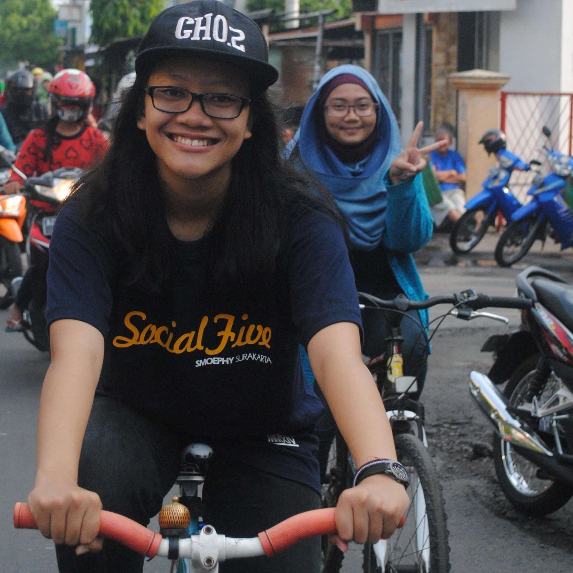 Akun dari @JustFariMila .. 16 :)