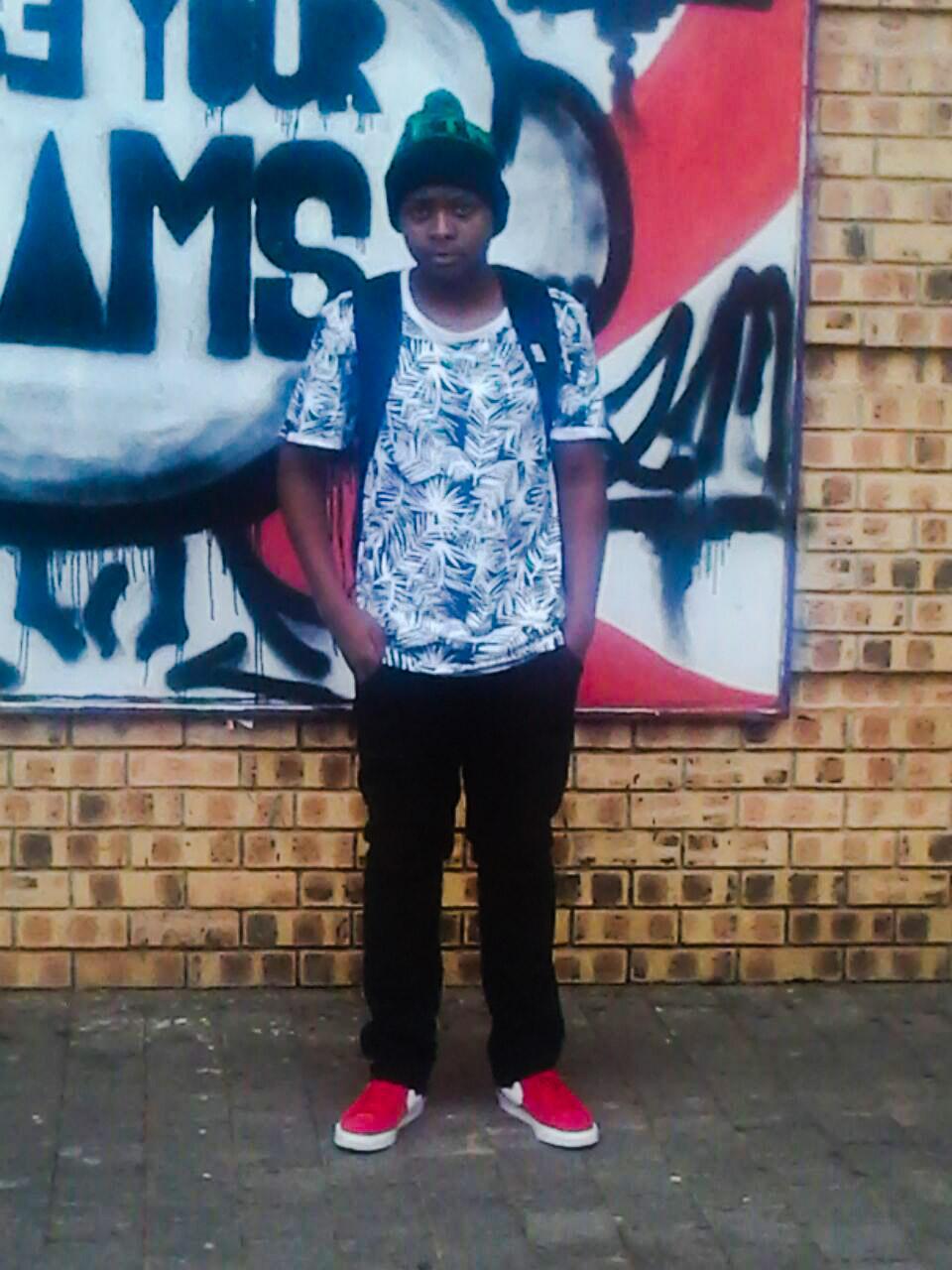 TWEETS_BY_CASE's profile picture. ·Rapper ·Upcoming ·Deep_clique (music group) ·17years of age ·Music  ·Deep_clique record_crew