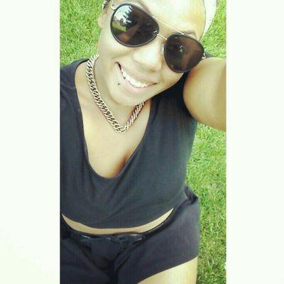 Life is a gift that i refuse to waist!! Live with no excuses and love with no regrets!!