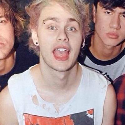 why isn't Michael Clifford my gaming buddy?
