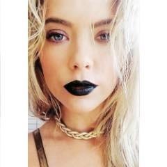 loannehbl's profile picture. 