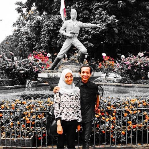 I don't wish to be everything to everyone, but I would like to be something to someone. | ❤ @anissarw