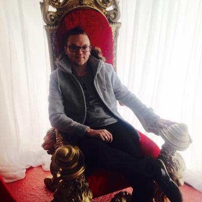 vava54000va's profile picture. Mobilboard, Gérant Golf, Directeur Pokeyland, Chargé de Com Walygator, C.Attraction au parc du Futuroscope, chef d'entreprise de 2007 à 2010 & artificier : JSE