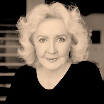 Author of 40 books including The Artist's Way. Latest adventure: Julia Cameron Live - online video courses based on The Artist's Way and The Right to Write.