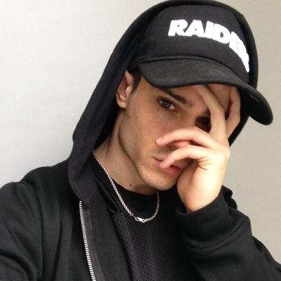 EzyRPGWIU2's profile picture. 