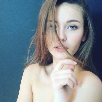 AnnaRPGWIU2's profile picture. 