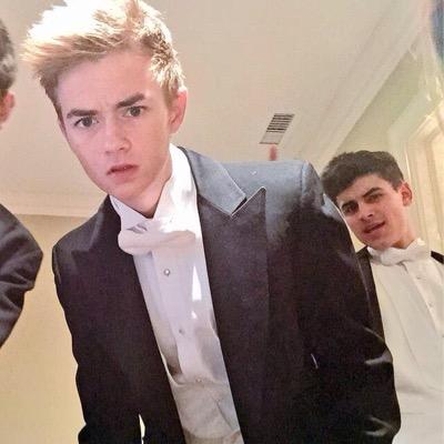 go follow @irwinsbleber