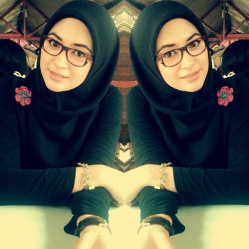 Heavy moody | Hijaber | I ♥ Mom | I ♥ Dad | and I ♥ (....)