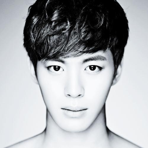 Starlight9390's profile picture. I'm a french STARLIGHT, My favourit Member is Hong Bin but I like others VIXX's members ^^ Add me on facebook : https://t.co/vBriTZ7QiR