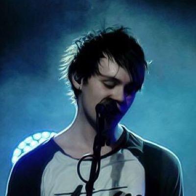 please please follow my main @funkrockhemmo ily all stay fab! :)