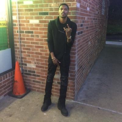 Real recognize real
#hunnitproof  #teamcowboys #chester610 #ballislife #neumannknights #31
Rest in peace Kenda
IG goyecr10