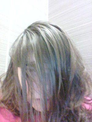 I'm 13 single love talking to people and emo friends and love video games and play sorry gamer and I'm a genderqueer and I'm a queer  and I love bad boys someti