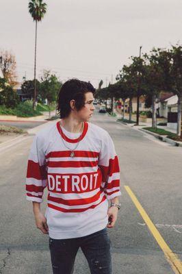 basic nash girl                                                                     austin mahone follows