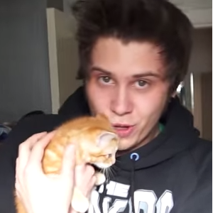 Hola, soy Jodie, la nueva gatita de @Rubiu5 miau