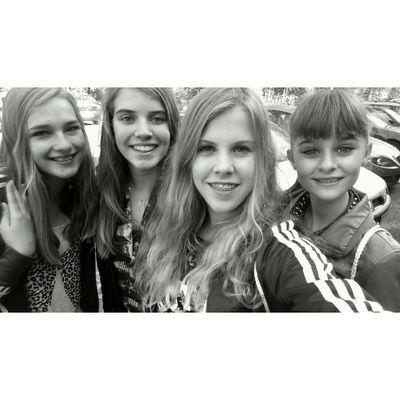xo_Ninax's profile picture. dockinga 4 vwo | korfbal A1 | 5teen |