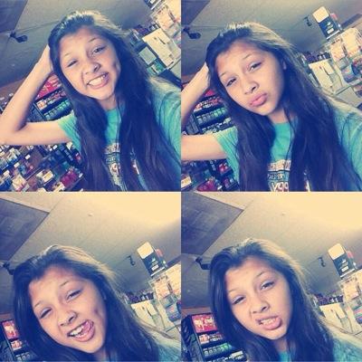 follow me on insta. _nadiacheyenne7 um I'ma baller #4 on da court but followme