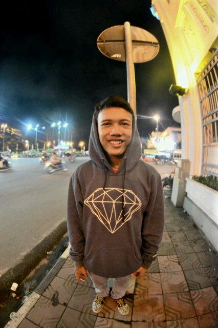 I'm not a hero, I'm just a regular guy who likes to play board || glowdackSK8