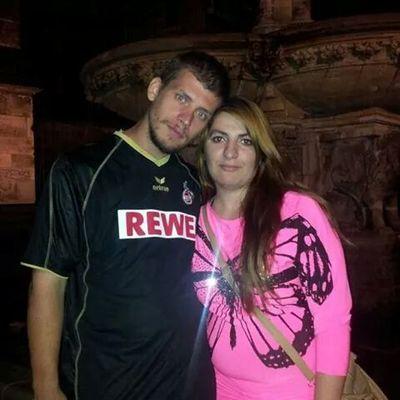 1988webweb's profile picture. ich habe eine Freundin und eine Tochter und ich bin auch BVB  Fen und ich Bin Auch FC.Köln fen ich komme aus Köln